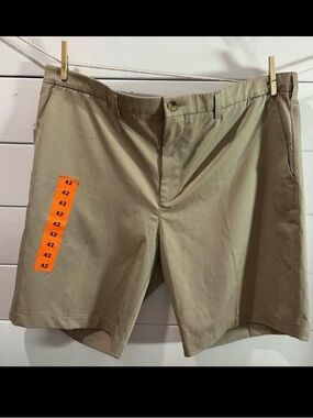 HAGGAR Khaki Shorts Size 42 Men’s Classic Beige (Set of 2)